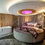 Huettenhof - Wellnesshotel & Luxus-bergchalets - Adults Only