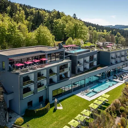 Hotel Hüttenhof - Wellnesshotel&luxus-bergchalets - Adults Only Grainet