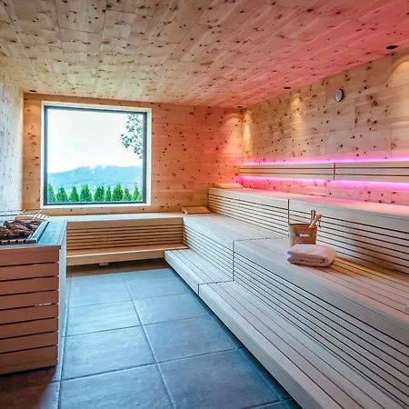 Hüttenhof - Wellnesshotel&luxus-bergchalets - Adults Only Hotel 4*