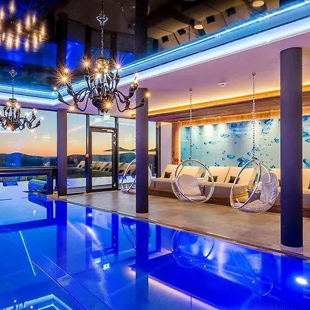 Hotel Hüttenhof - Wellnesshotel&luxus-bergchalets - Adults Only