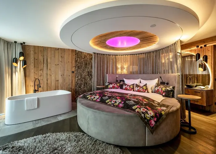 Huettenhof - Wellnesshotel & Luxus-bergchalets - Adults Only