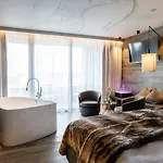 Huettenhof - Wellnesshotel & Luxus-bergchalets - Adults Only Hotel