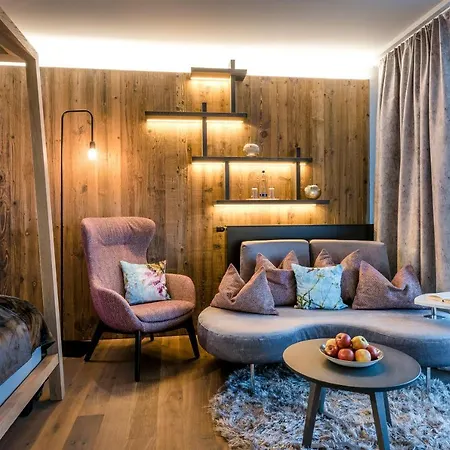 Otel Huettenhof - Wellnesshotel & Luxus-bergchalets - Adults Only 4*