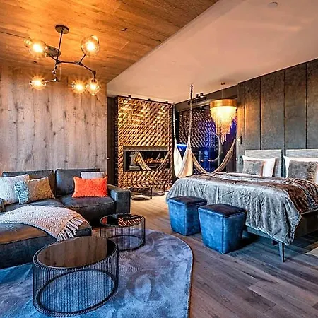 Huettenhof - Wellnesshotel & Luxus-bergchalets - Adults Only Hotel 4*