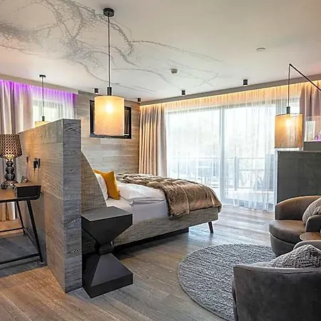 Huettenhof - Wellnesshotel & Luxus-bergchalets - Adults Only 4*