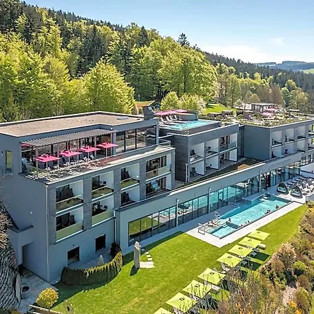Huettenhof - Wellnesshotel & Luxus-bergchalets - Adults Only Hotel
